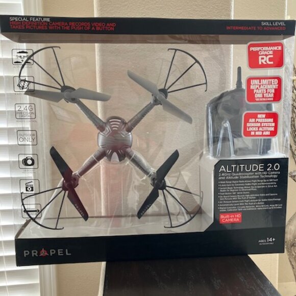 Propel Drone Altitude 2.0 with build in HD camera still in the box never used - Picture 1 of 6